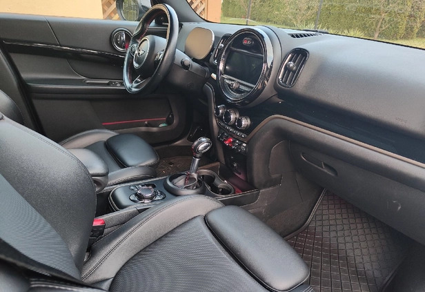 MINI Countryman cena 103500 przebieg: 82288, rok produkcji 2018 z Sucha Beskidzka małe 781